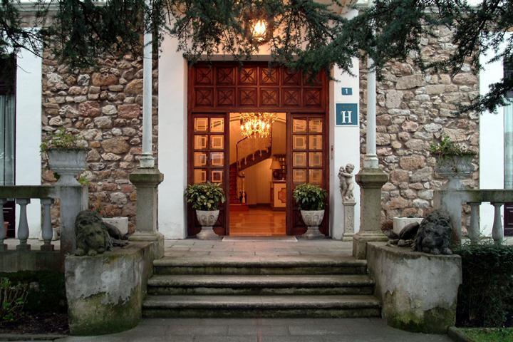 Hotel Luzon San Vicente De La Barquera Exteriör bild