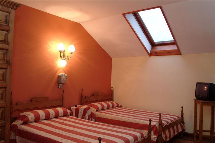 Hotel Luzon San Vicente De La Barquera Exteriör bild